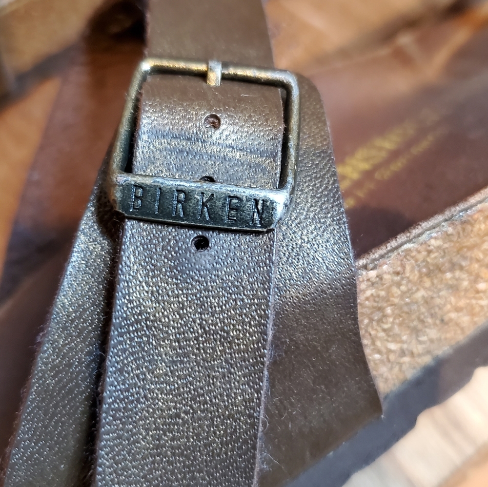Birkenstock Gizeh Sandals - Picture 12 of 16